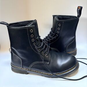 Prospector | Warm Leather Combat-Style Mid-Calf Boots - W12 M10, Black